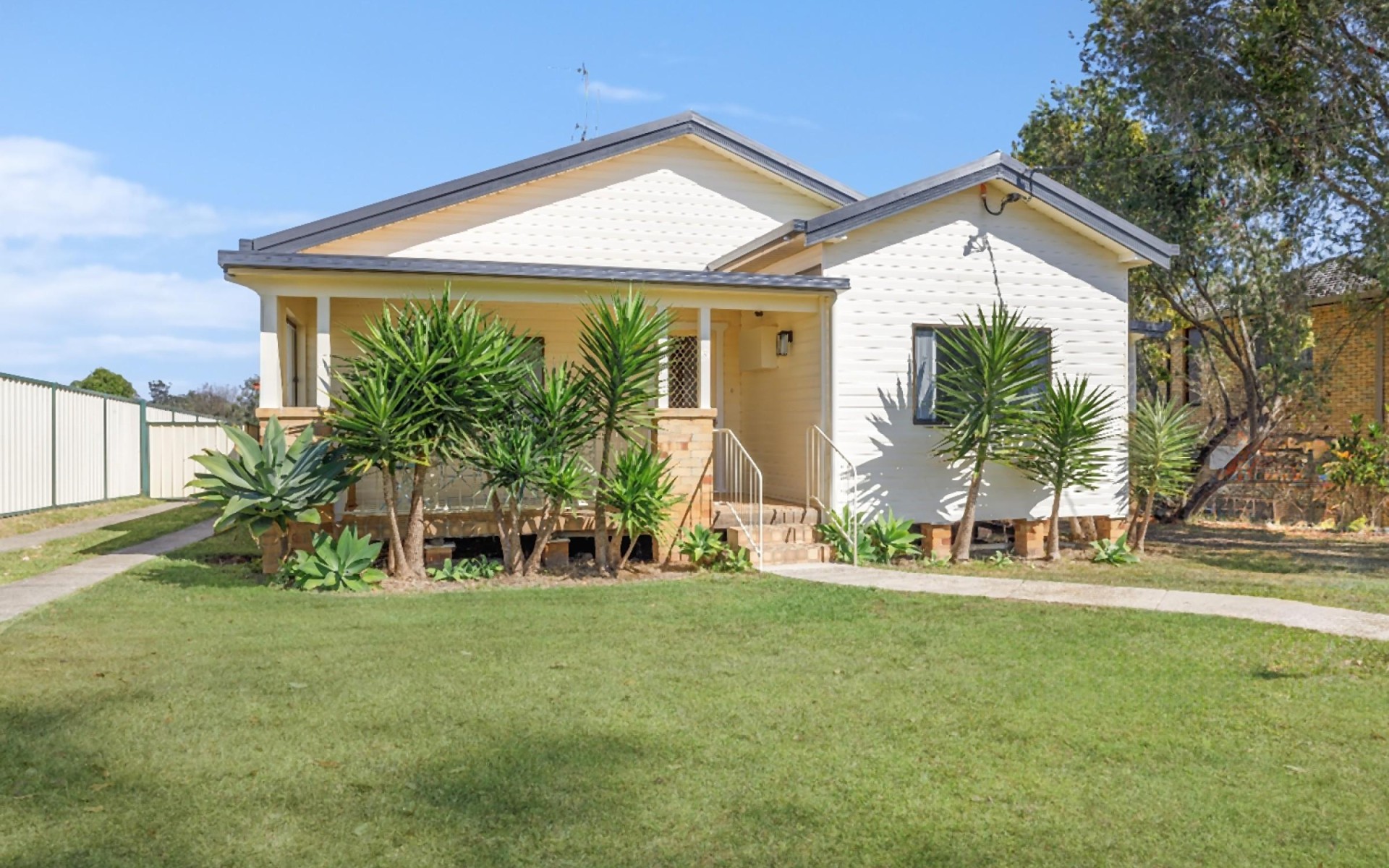 5 Mackay Street, Wauchope, New South Wales 2446 CBD Property with Storage