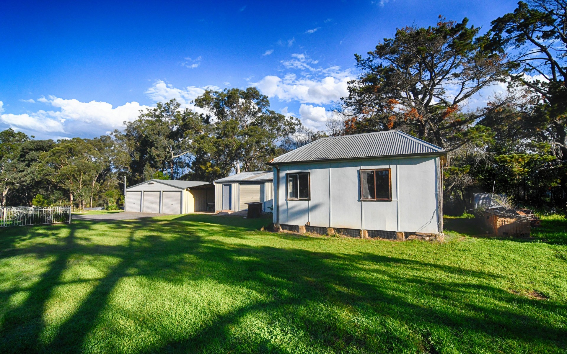 15 Nixon Road, Thirlmere, New South Wales 2572 | FARM AND FAMILY ...